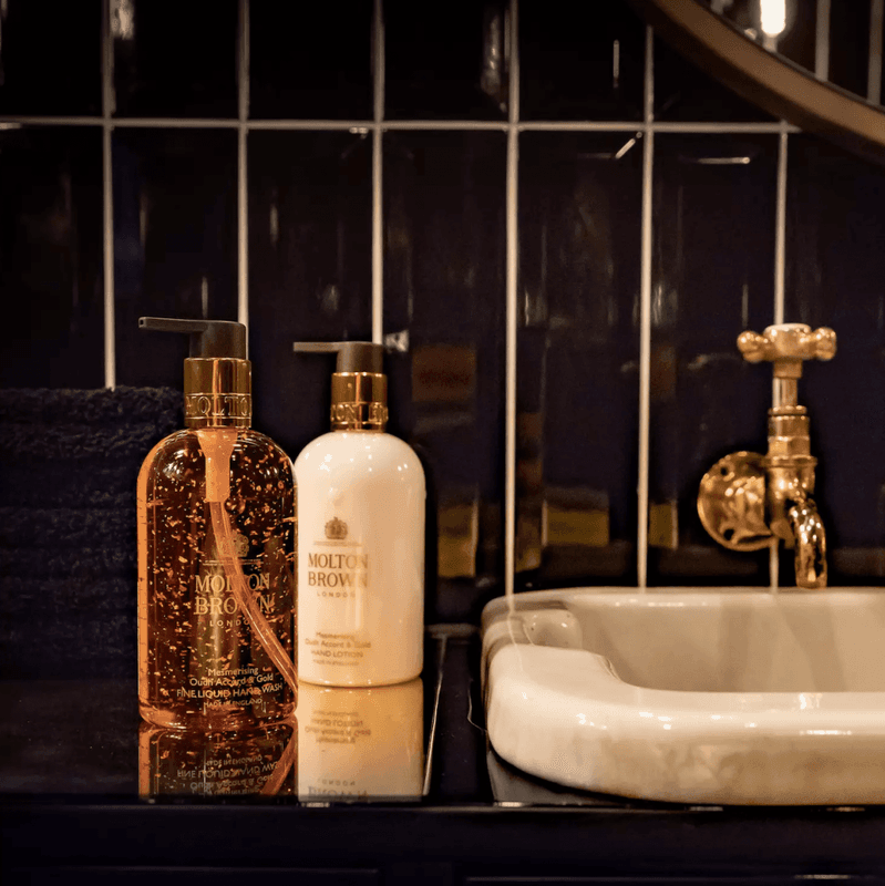 Molton Brown Mesmerising Oudh Accord & Gold Hand Lotion