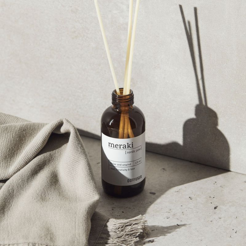 Meraki Duftfrisker med 7 pinner - Nordic pine 120ml